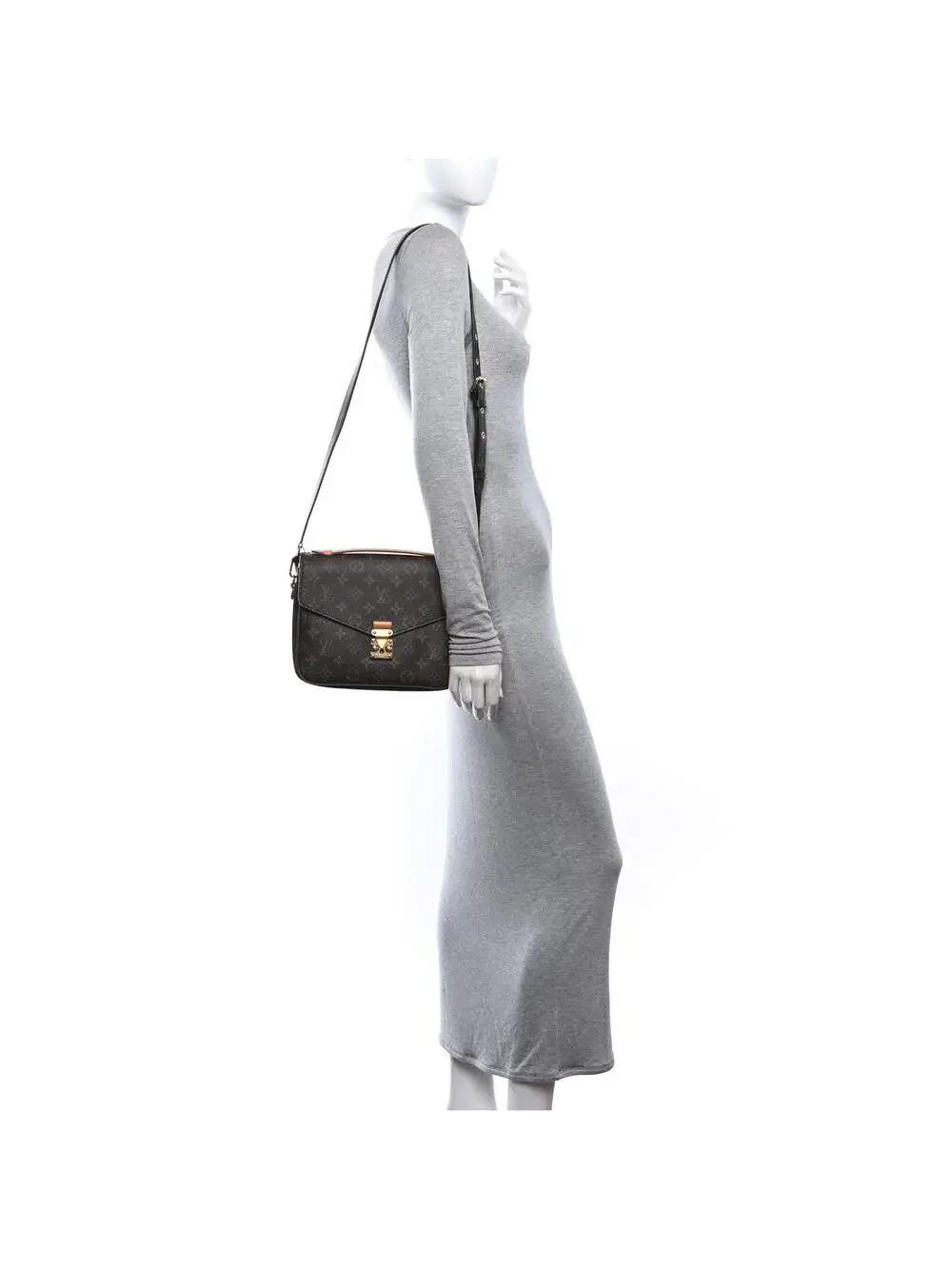 Louis Vuitton Pochette Metis #339302L15B